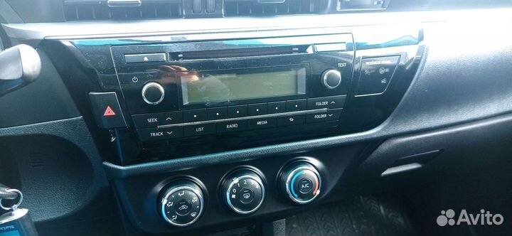 Автомагнитола штатная для toyota corolla 2014г.в
