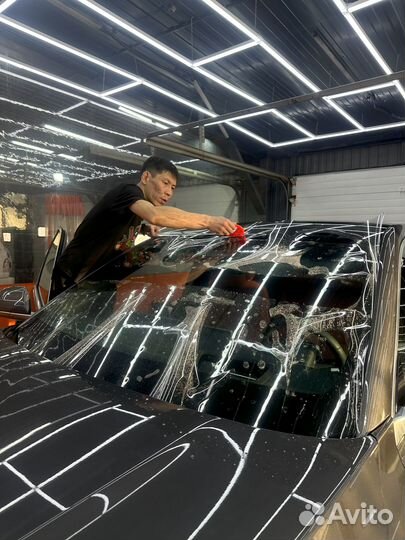 Бронирование лобового стекла и фар. Детейлинг