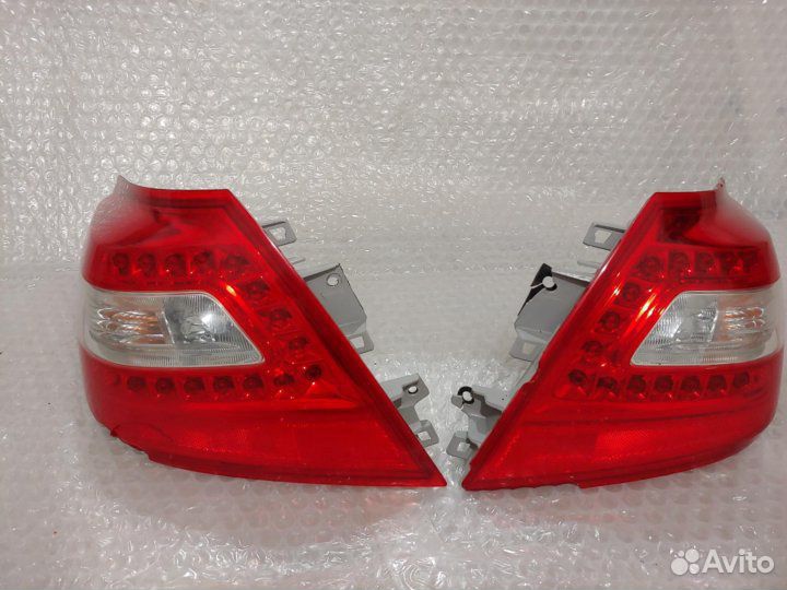 Фонарь Nissan Teana J32