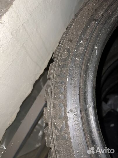 Kumho Ecowing ES01 KH27 275/40 R20 и 315/35 R20 30L