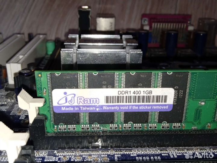 Материнская плата сокет 775