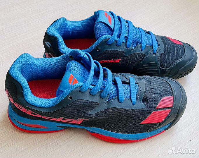 Теннисные кроссовки babolat 35.5
