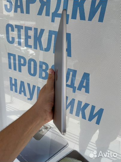 Планшет apple iPad 6