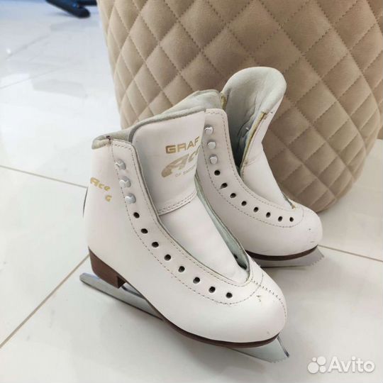 Коньки для фигурного катания