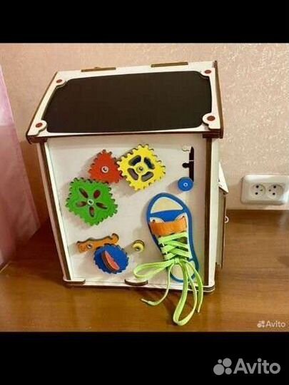 Бизиборд домик со светом большой