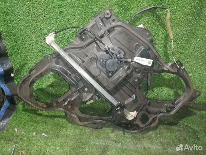 Стеклоподемник задний правый mazda Axela BK3P