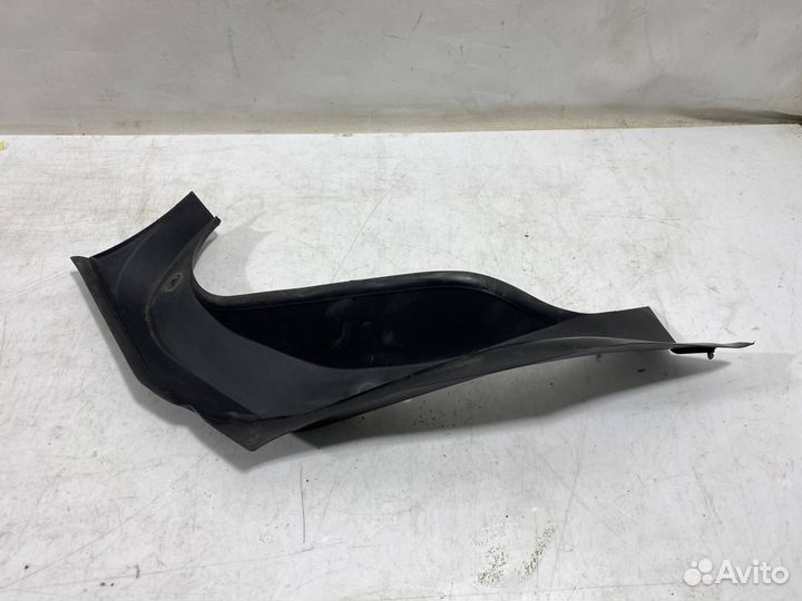 Водосток двери багажника BMW 6 F06