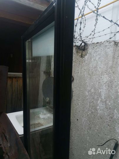 Дверь стеклянная на витринный холодильник