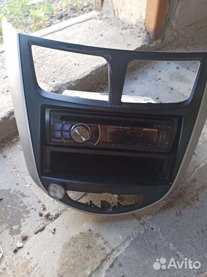 Магнитола на hyundai solaris 1