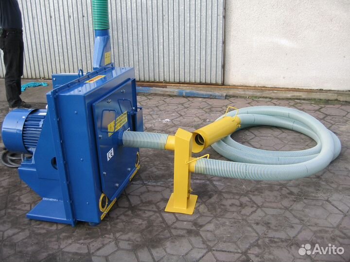 Зернодробилка молотковая