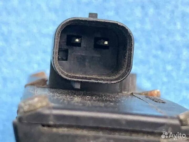 Ford Focus II 2008-2011 кнопка открывания багажник