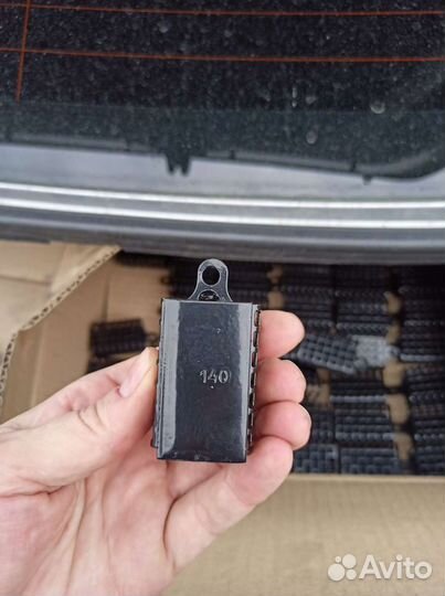 Кормушка фидерная