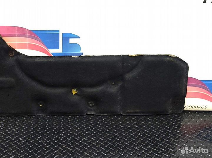 81192200977 Шумоизоляция двигателя правая