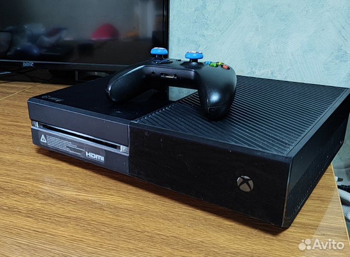 Игровая консоль Xbox One 500Gb
