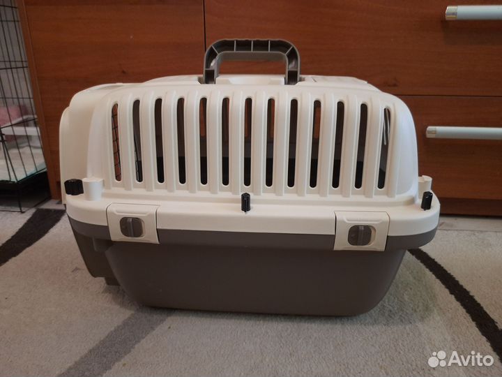 Переноска для собак и кошек