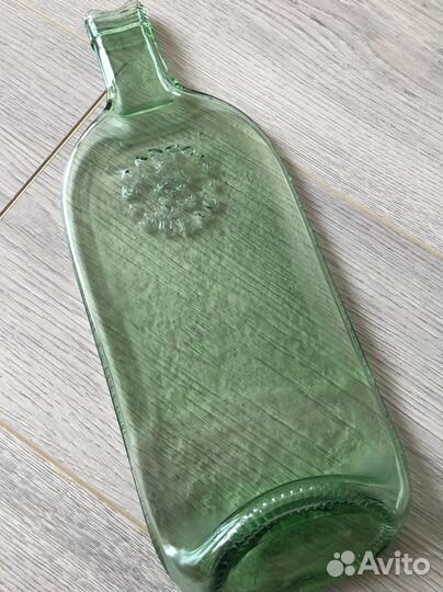 Тарелка из литровой винной бутылки