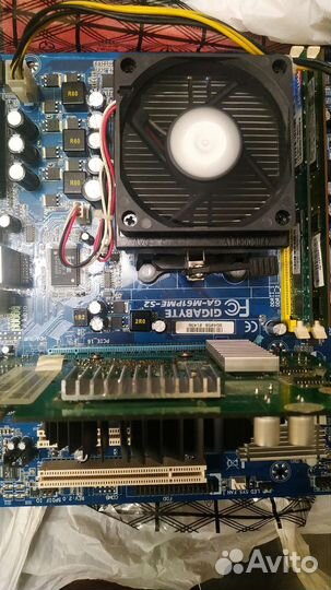 Материнская плата Gigabyte / MSI