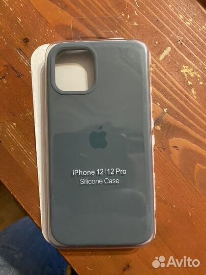 Чехол на iPhone 12 /12 pro, зелёный