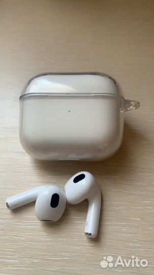 Беспроводные наушники AirPods 3-го поколения