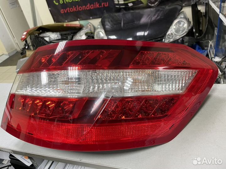 Mercedes W212 - Фонарь задний правый