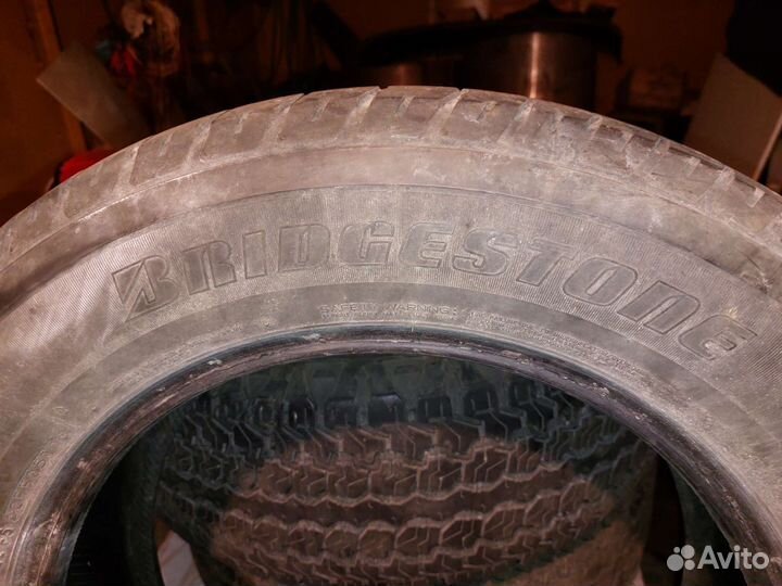 Bridgestone Dueler H/T 225/65 R17