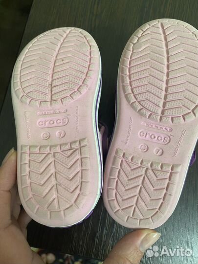 Сандалии crocs c7