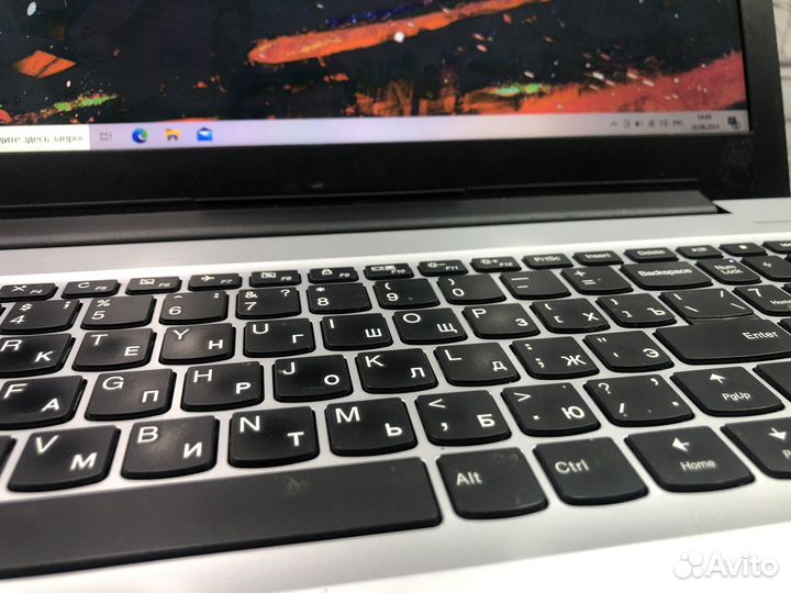 Игровой ноутбук Lenovo intel/1000Gb/2Видеокарты