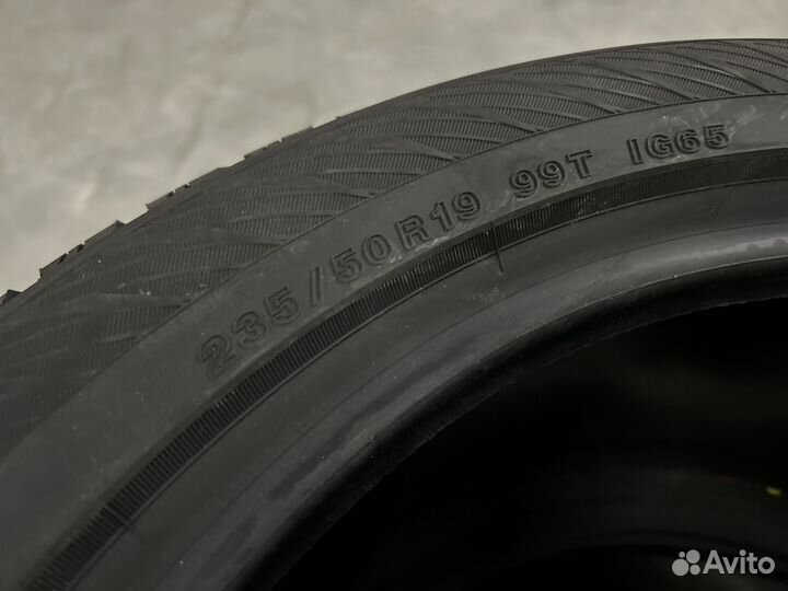 Yokohama Ice Guard IG65 235/50 R19