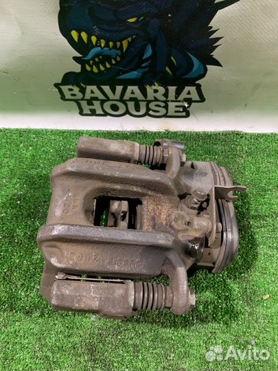 Суппорт задний левый Bmw 5 F10 N20B20B 2012