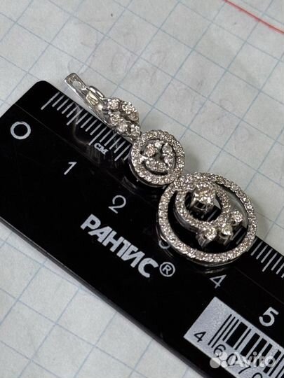 Золотые серьги с бриллиантами