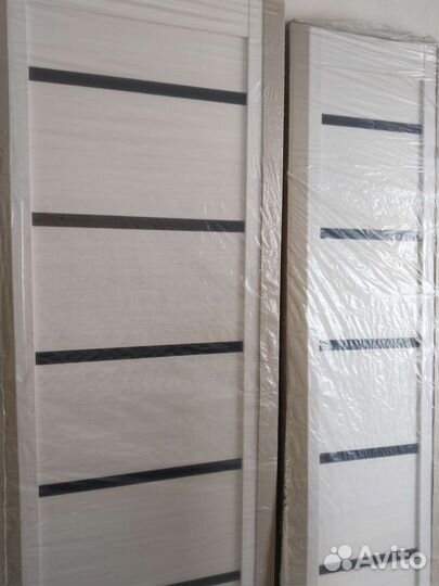 Продам новые двери с коробками