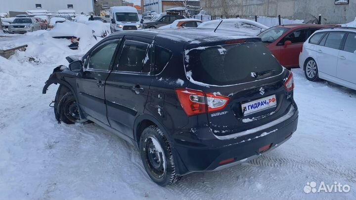 Направляющая стекла заднего правого Suzuki SX4 (JYA) 81630-61M00