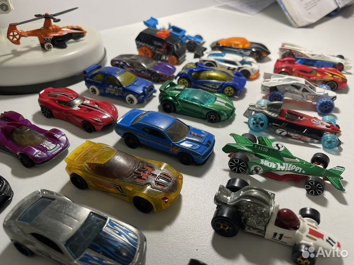 Hot wheels машинки