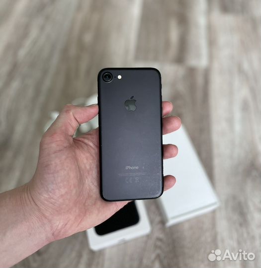 iPhone 7 128GB Black (отличное)
