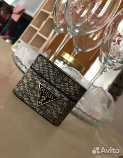 Чехол guess для наушников air pods pro