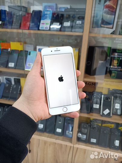 iPhone 8 Plus, 64 ГБ