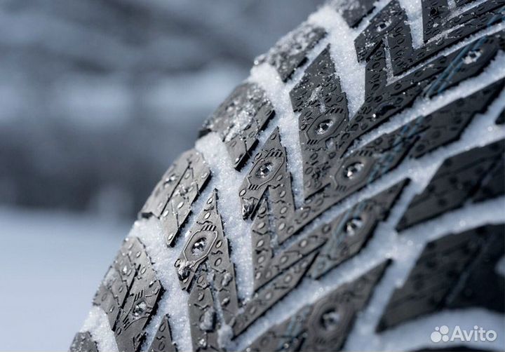 Nokian Tyres Hakkapeliitta 10p 205/50 R17 93T