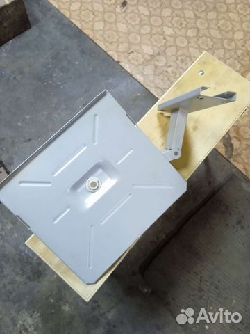 Полка для телевизора