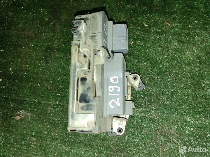 Передний правый замок двери datsun on-do