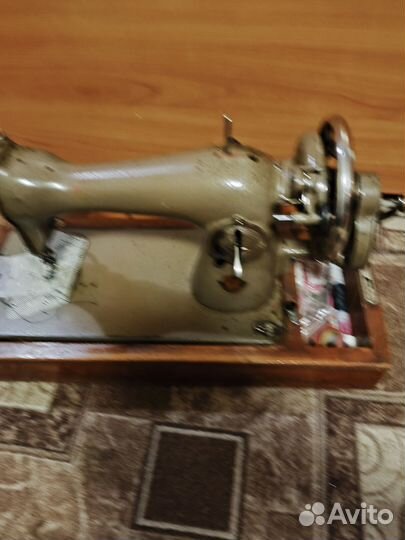 Продам швнйную машину