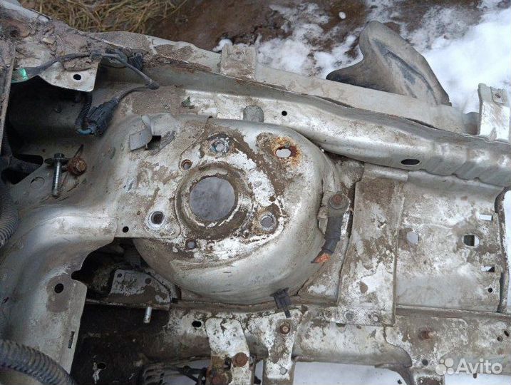 Передняя часть Ford Focus 2 2.0 2006