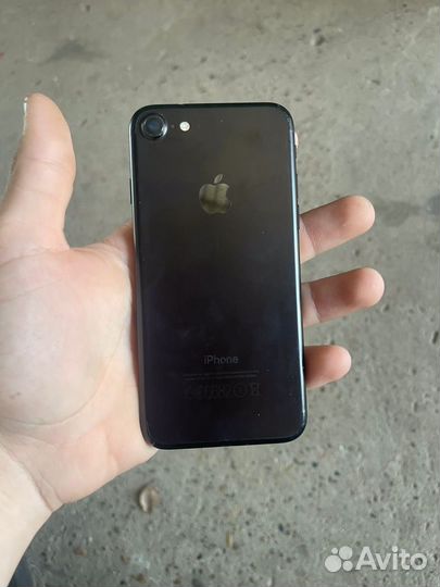iPhone 7, 128 ГБ