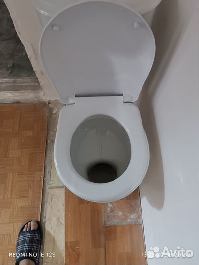 Унитазы и бачки бу