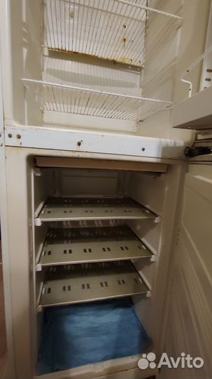 Продам холодильник