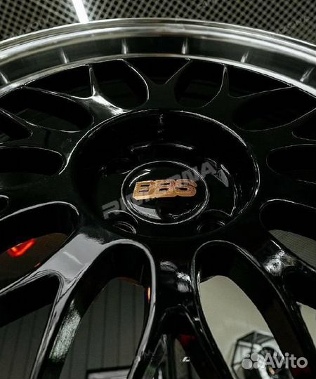 Литой диск BBS R17 5x108