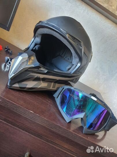 Мотошлем с визором