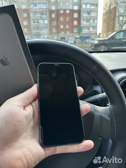 iPhone 11 Pro, 64 ГБ