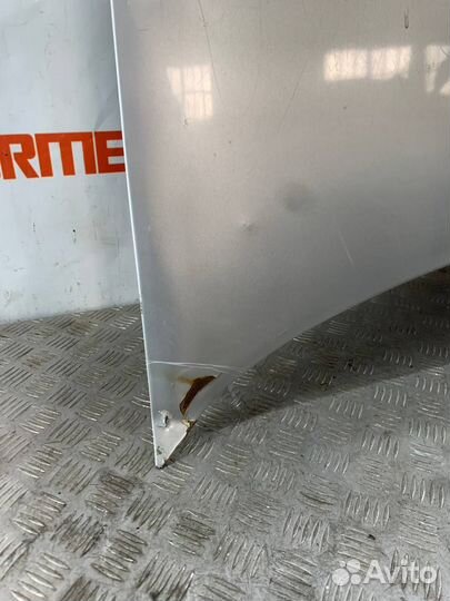 Капот Митсубиши Мираж 1993