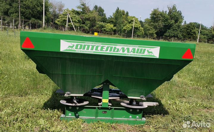 Разбрасыватель удобрений Оптсельмаш Фермер 900, 2023