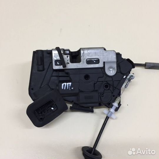 Замок двери передней правой Volkswagen Polo MK5 20